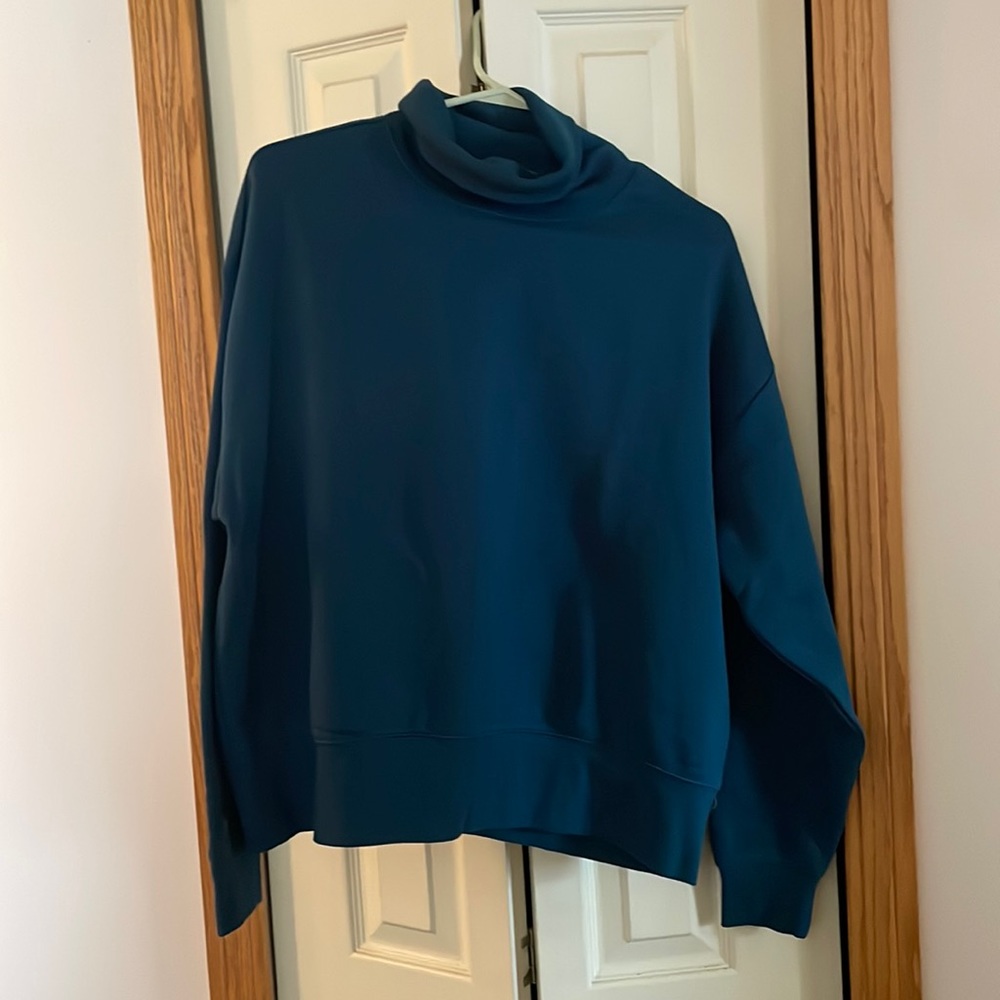 Calia women’s turtle neck sweatshirt